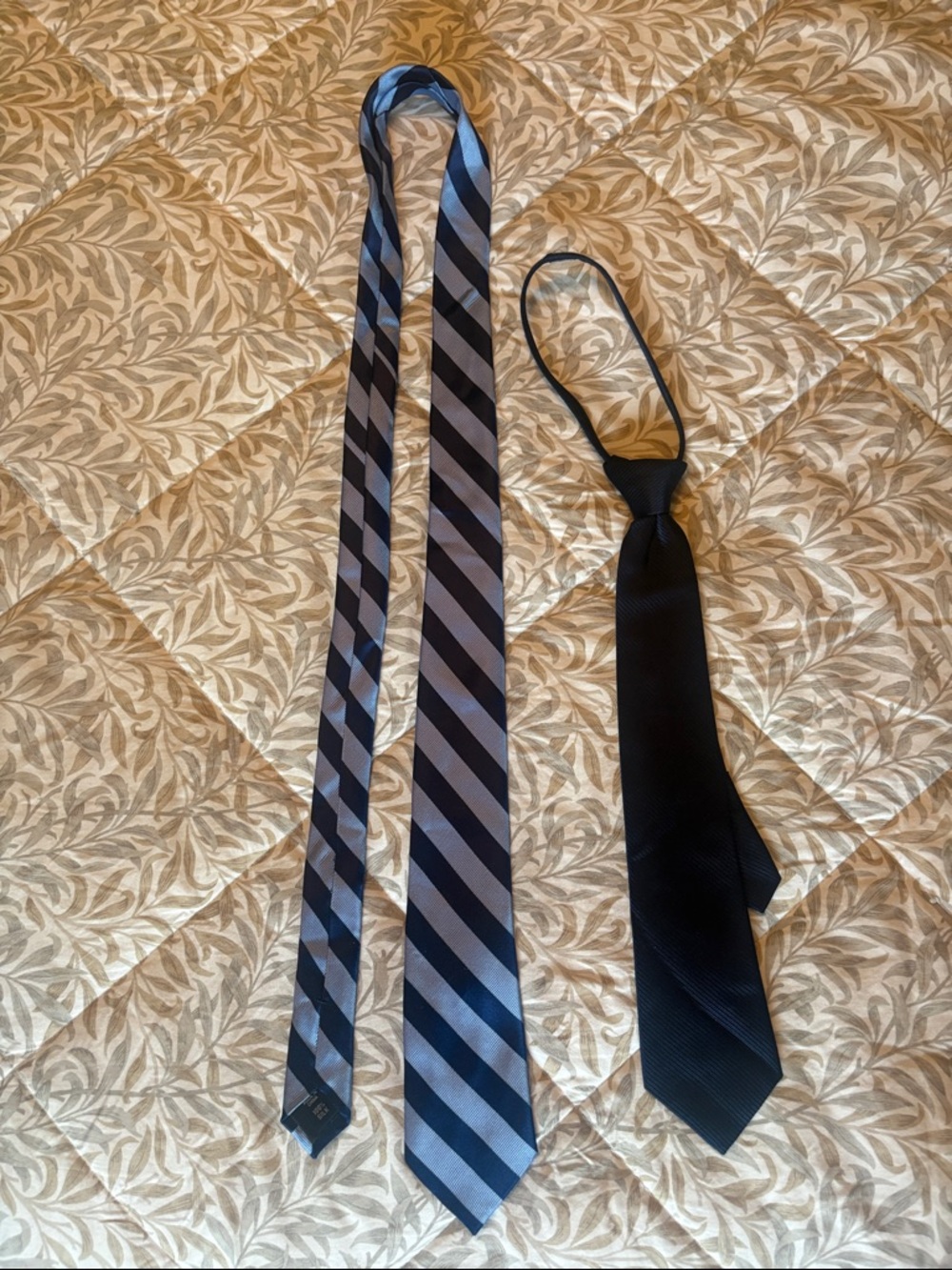 Youth Blue & Black Striped tie and Solid Blue Tiee - lot of 2 EUC